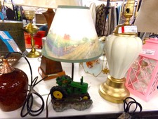 JOHN DEERE TRACTOR LAMP.  Small bedroom size lamp.  shade is special just for the lamp.
$40.00