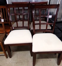 Set of 4 Dining chairs
$112.50